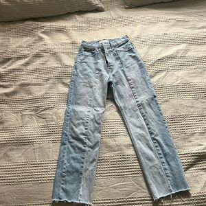 Abercrombie the ankle straight ultra high rise 26 2 S